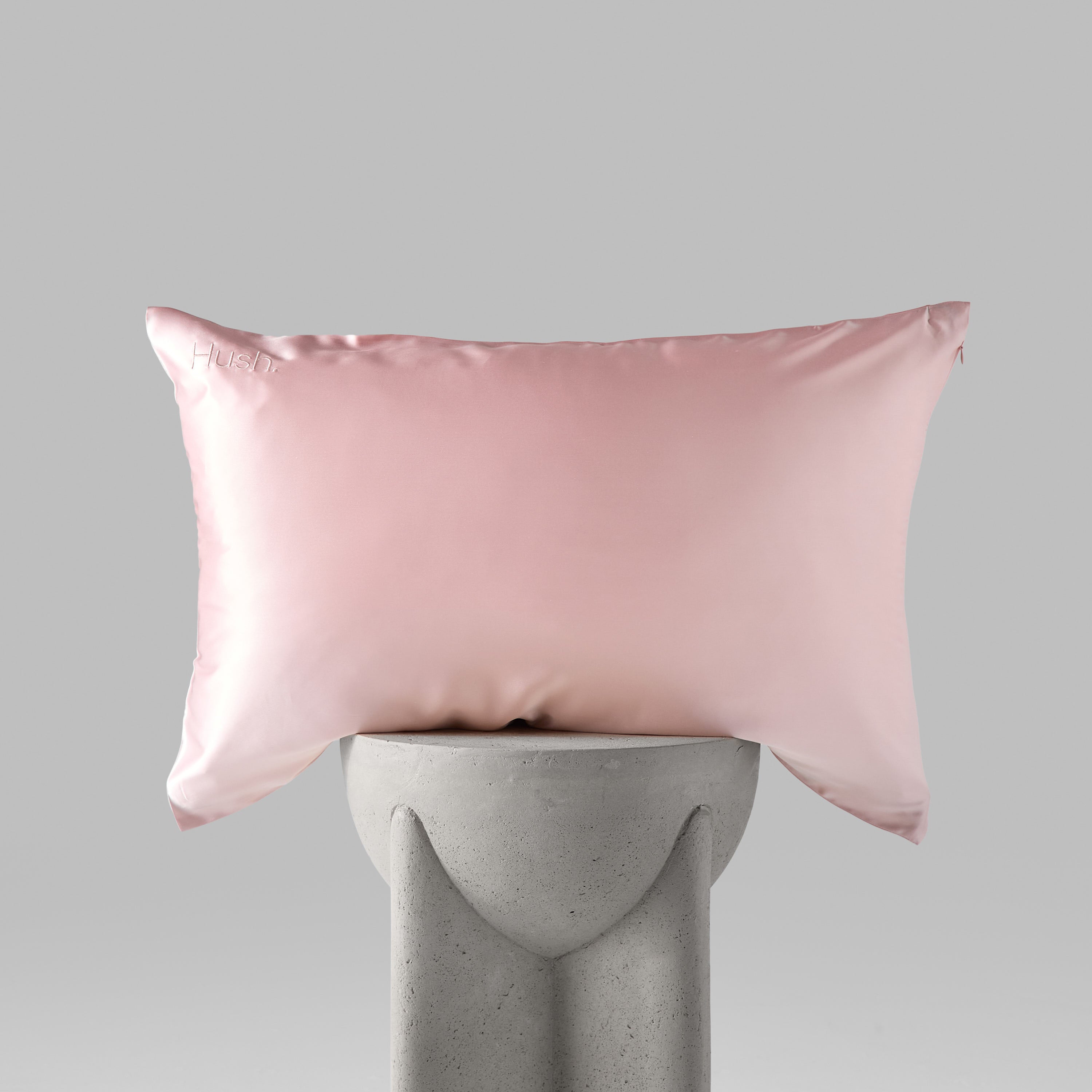Mulberry Silk Pillowcase: Smooth Skin, Healthy Hair Hush Canada - Main Image