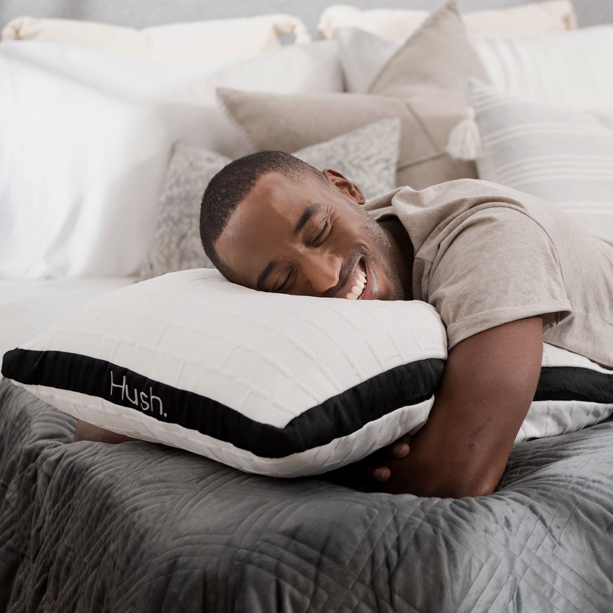 Pillow　Alternative　Foam　Adjustable　Down　Memory　and　The　Hush