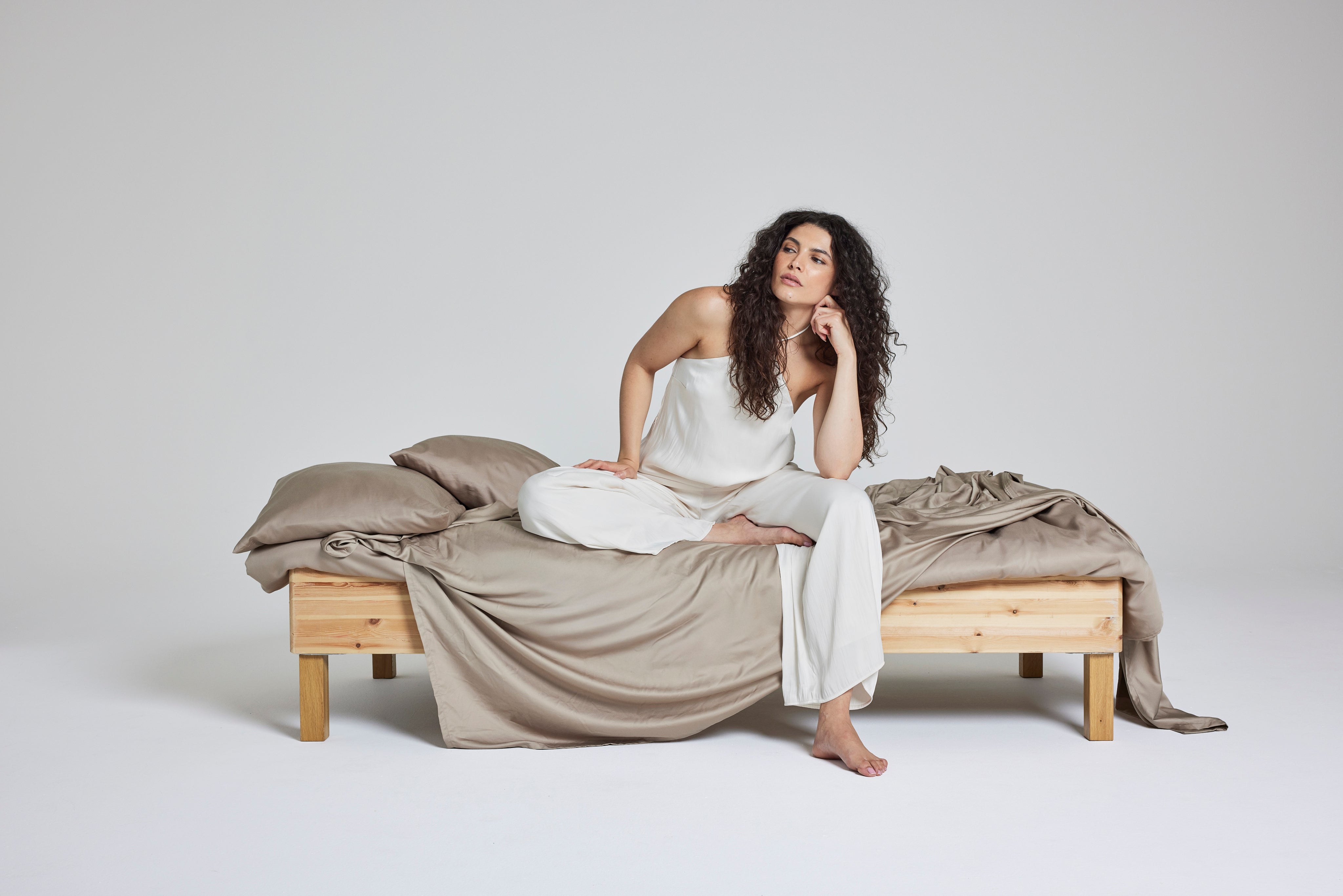 Are Hush Sheets Worth It? The Case For Canada's Best Cooling Sheets