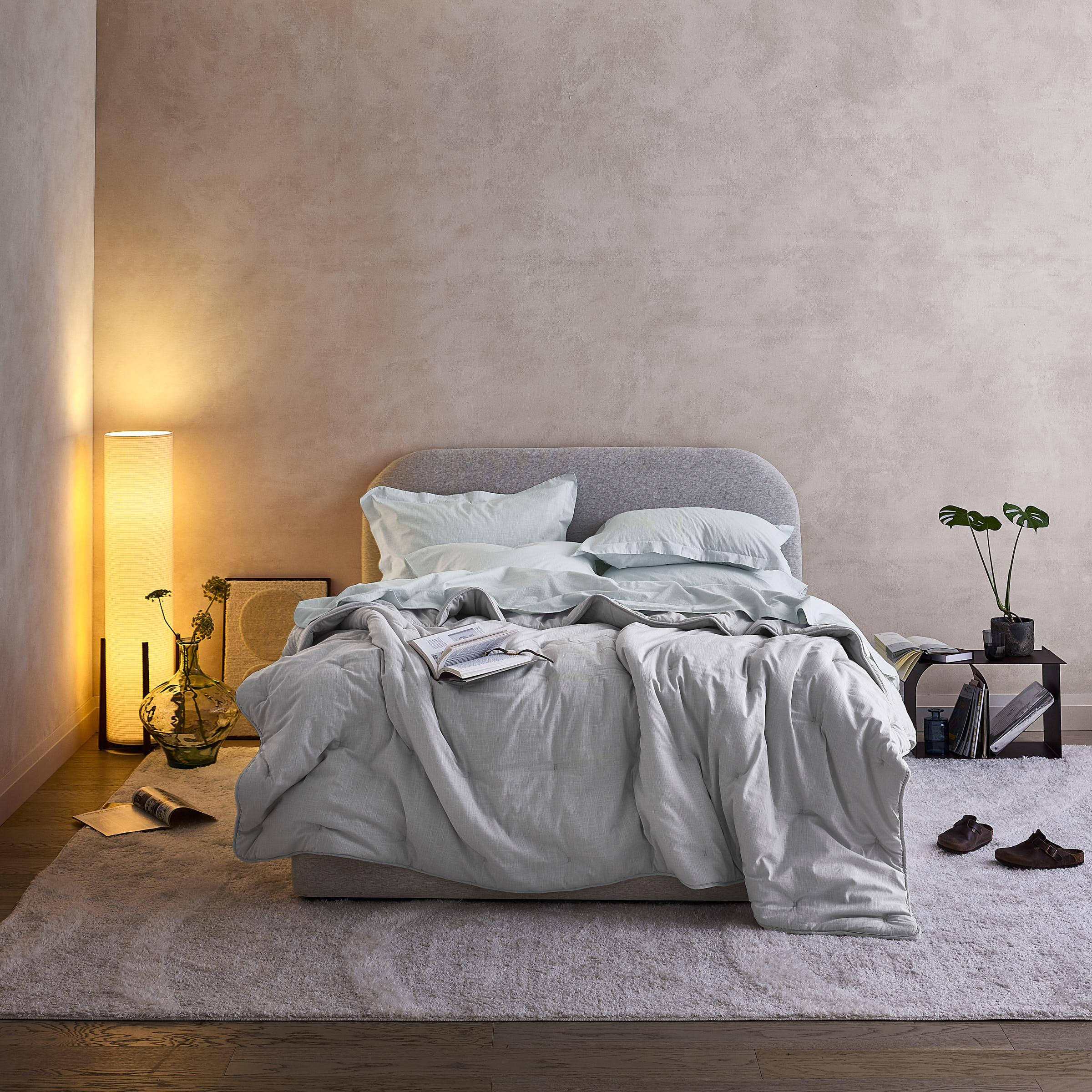 Cloud Relaxed Weave Comforter