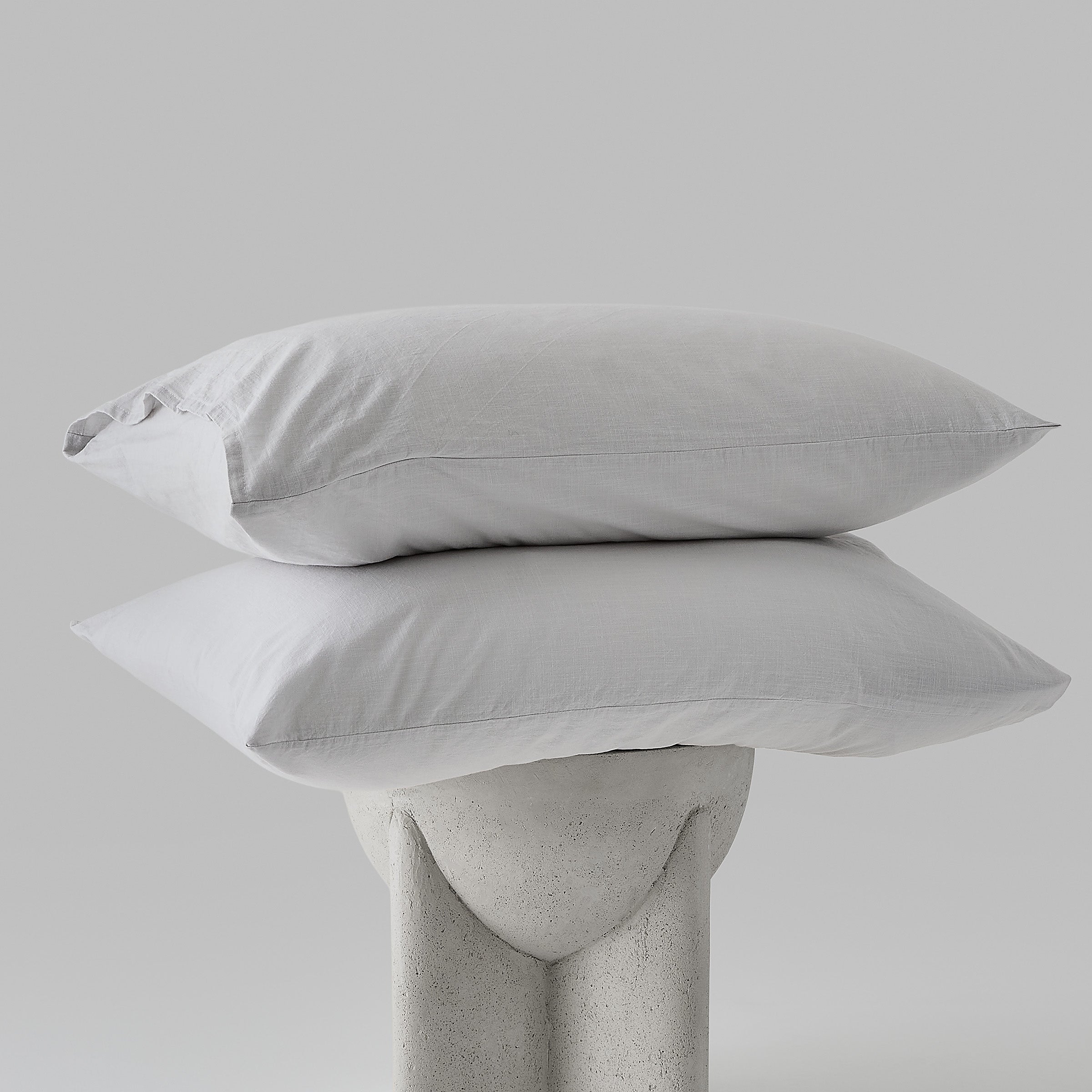 Cloud Relaxed Weave Pillowcase Set