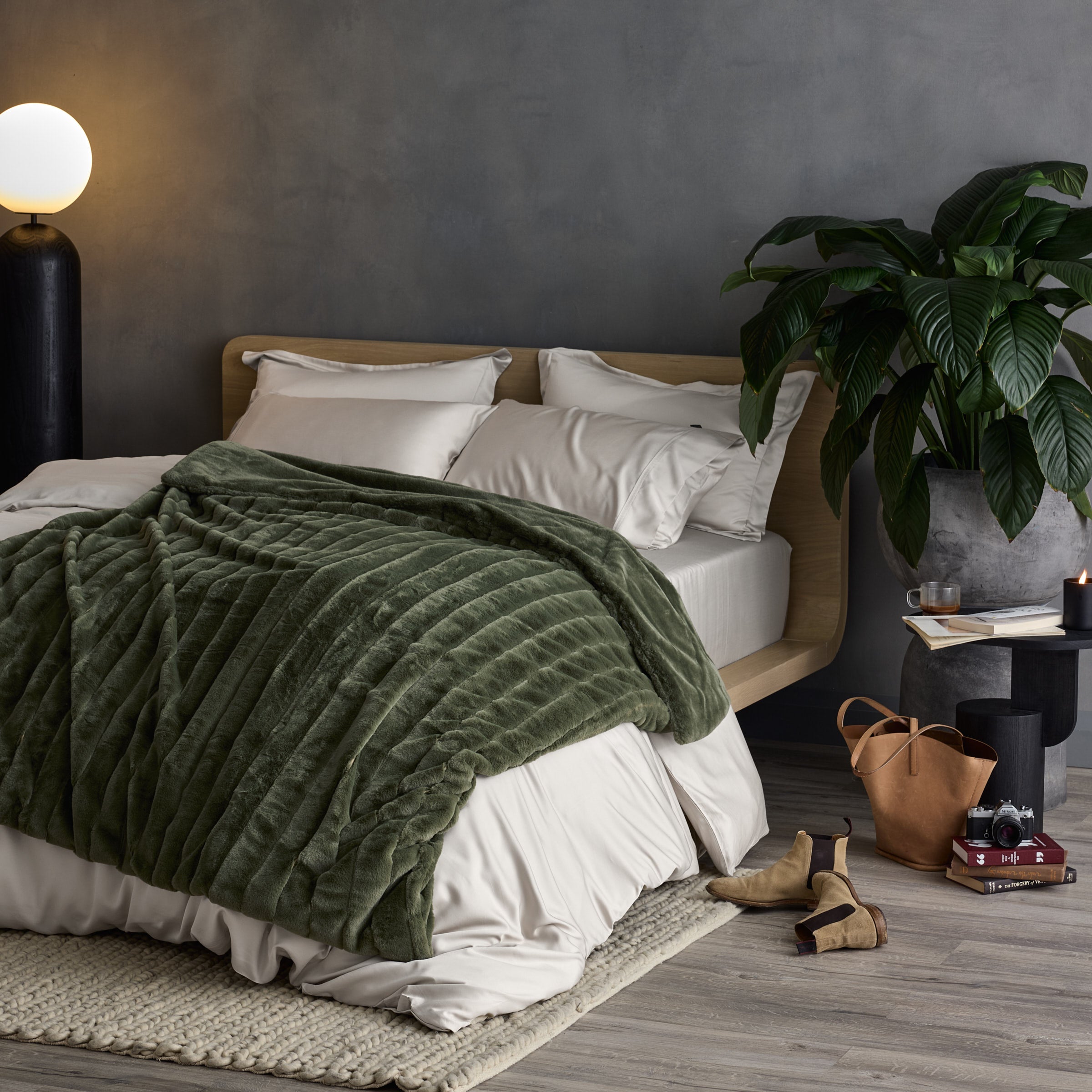 Plush Faux Fur Weighted Blanket